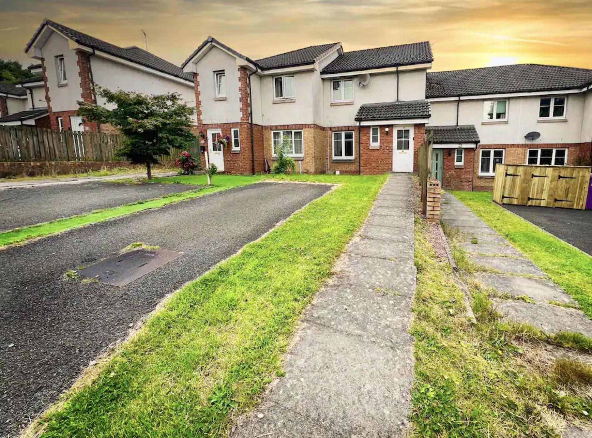 Glasgow Central - Entire House - Free Parking , Free Super Fast Wifi , Private Garden & Parking Security Exteriér fotografie